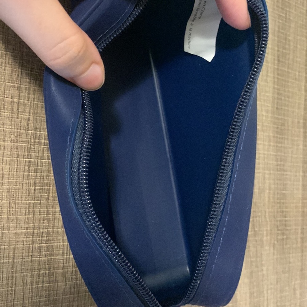 Pencil case - Picture 4 of 4